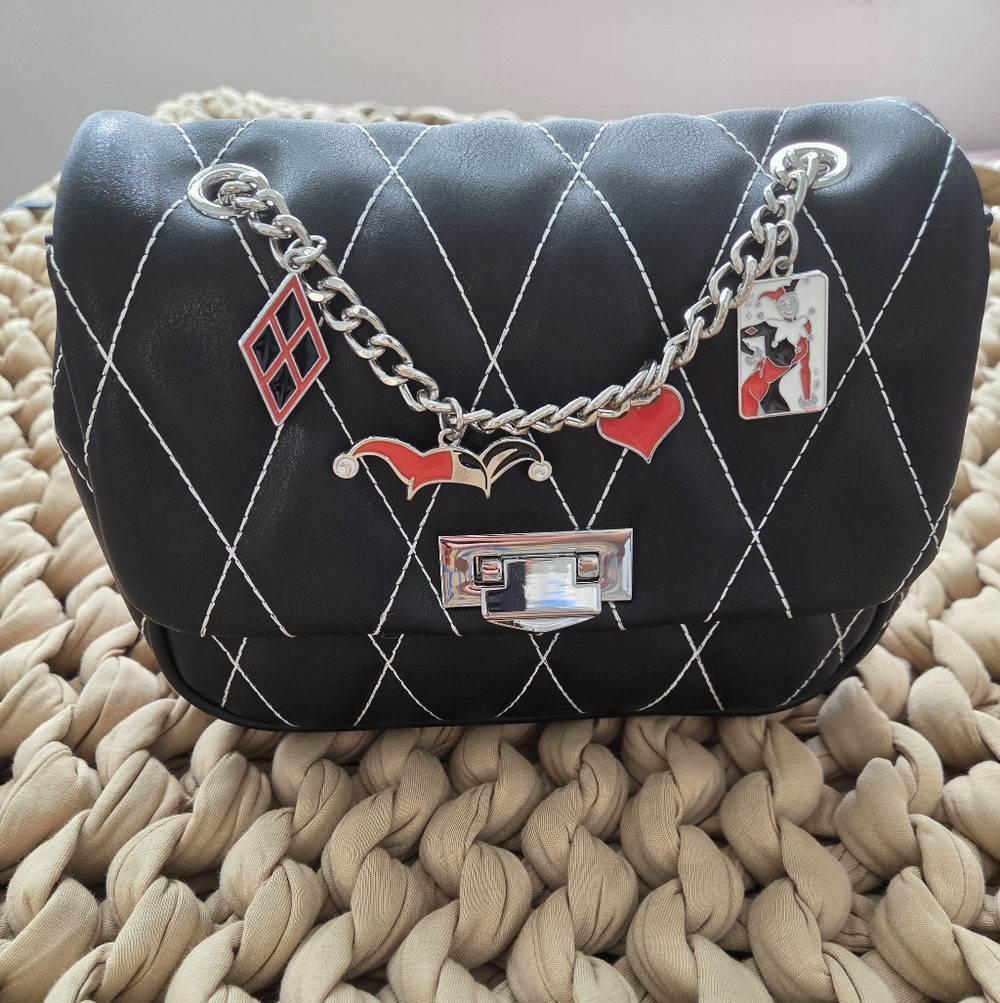 Black Quilted Chain-Handle Harley Quinn Women’s Shoulder Bag